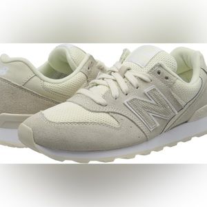 New Balance Tan Brown Sneakers Like New!